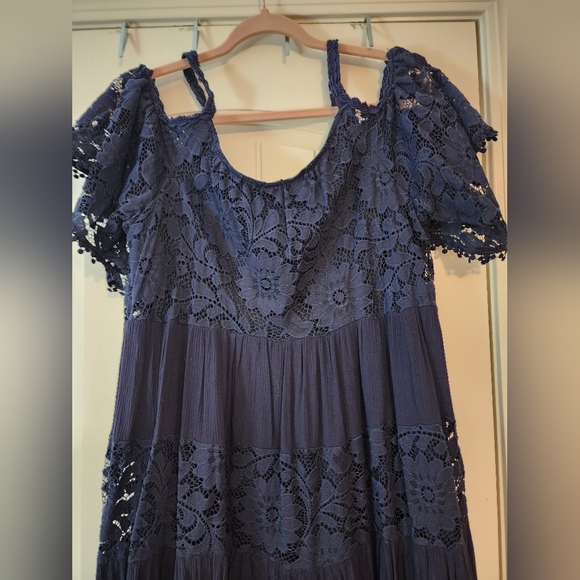Robbie Lee Navy Blue Lace Dress Bare Shoulder Playful Chic 1X Romantic Sexy - Picture 6 of 13